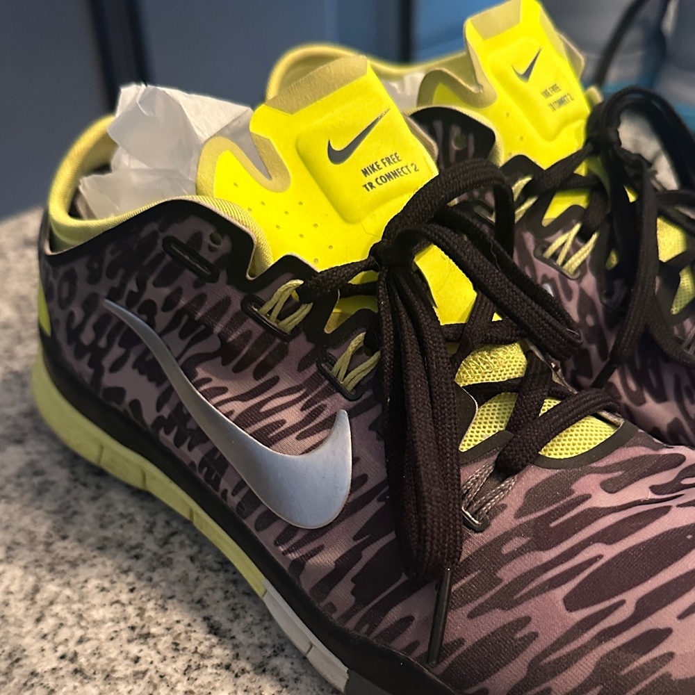 Nike Free TR Connect 2 Black and Yellow Training Shoes